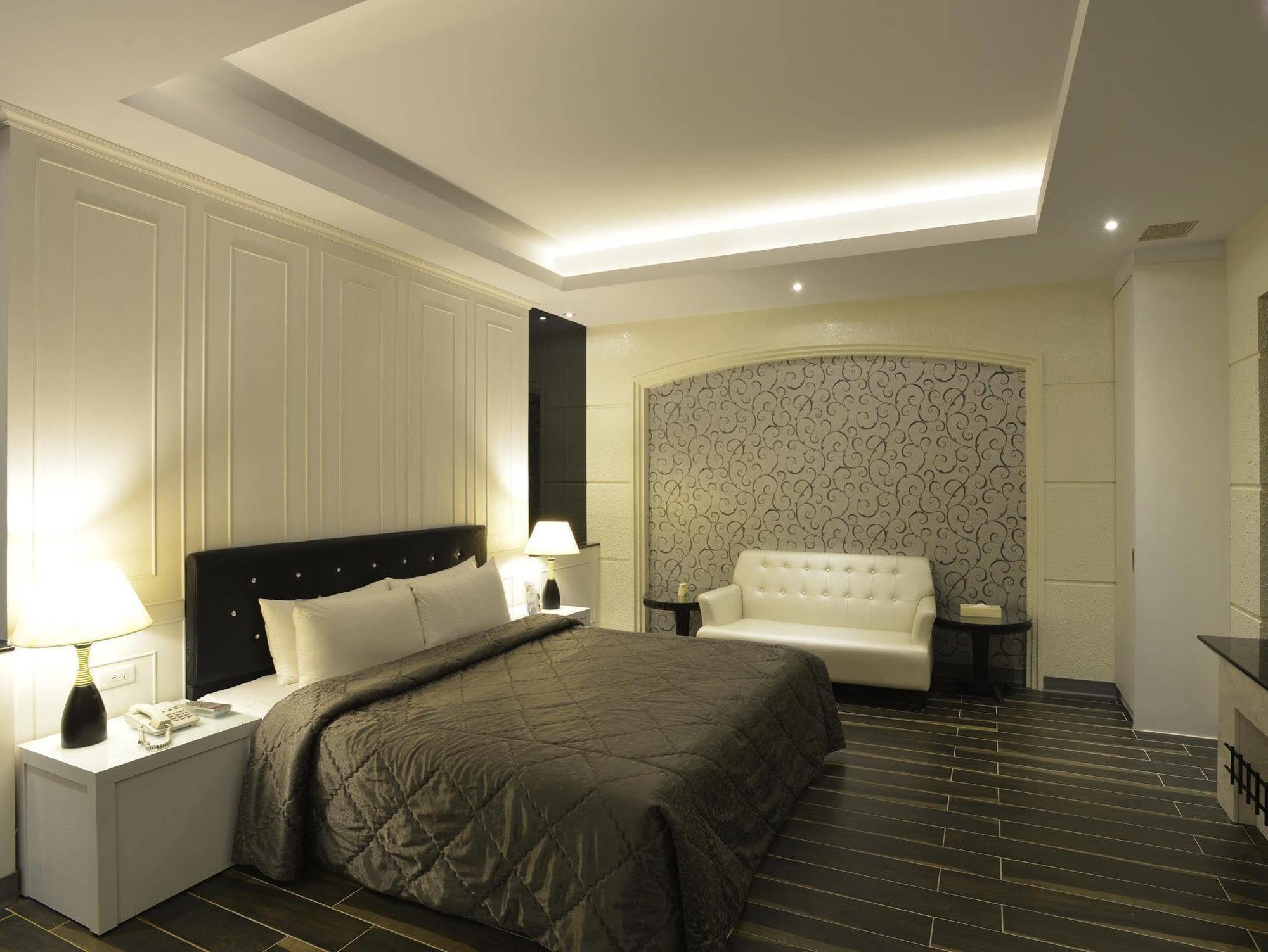 Duo Romance Hotel Kota Hualien Bagian luar foto
