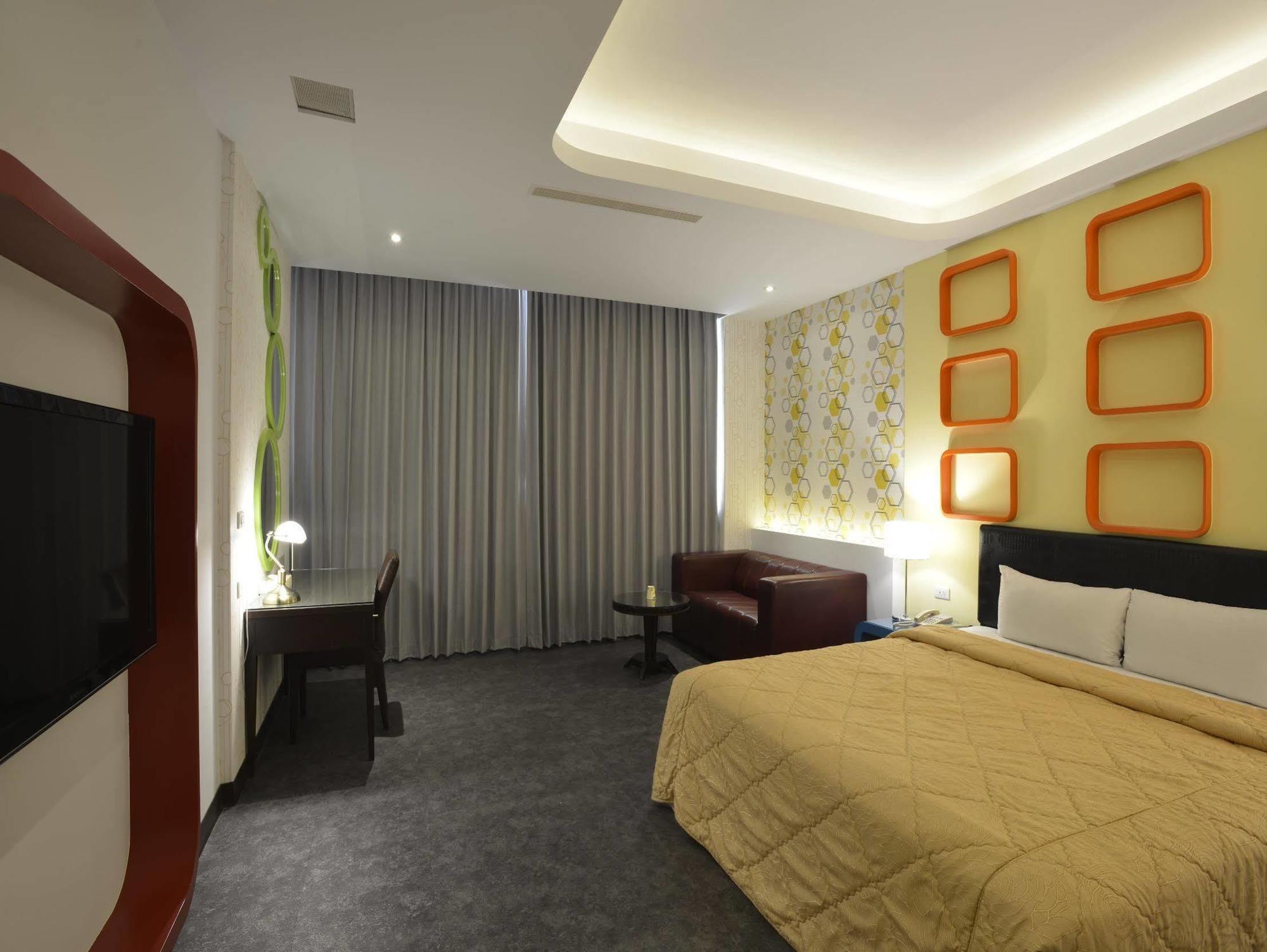 Duo Romance Hotel Kota Hualien Bagian luar foto