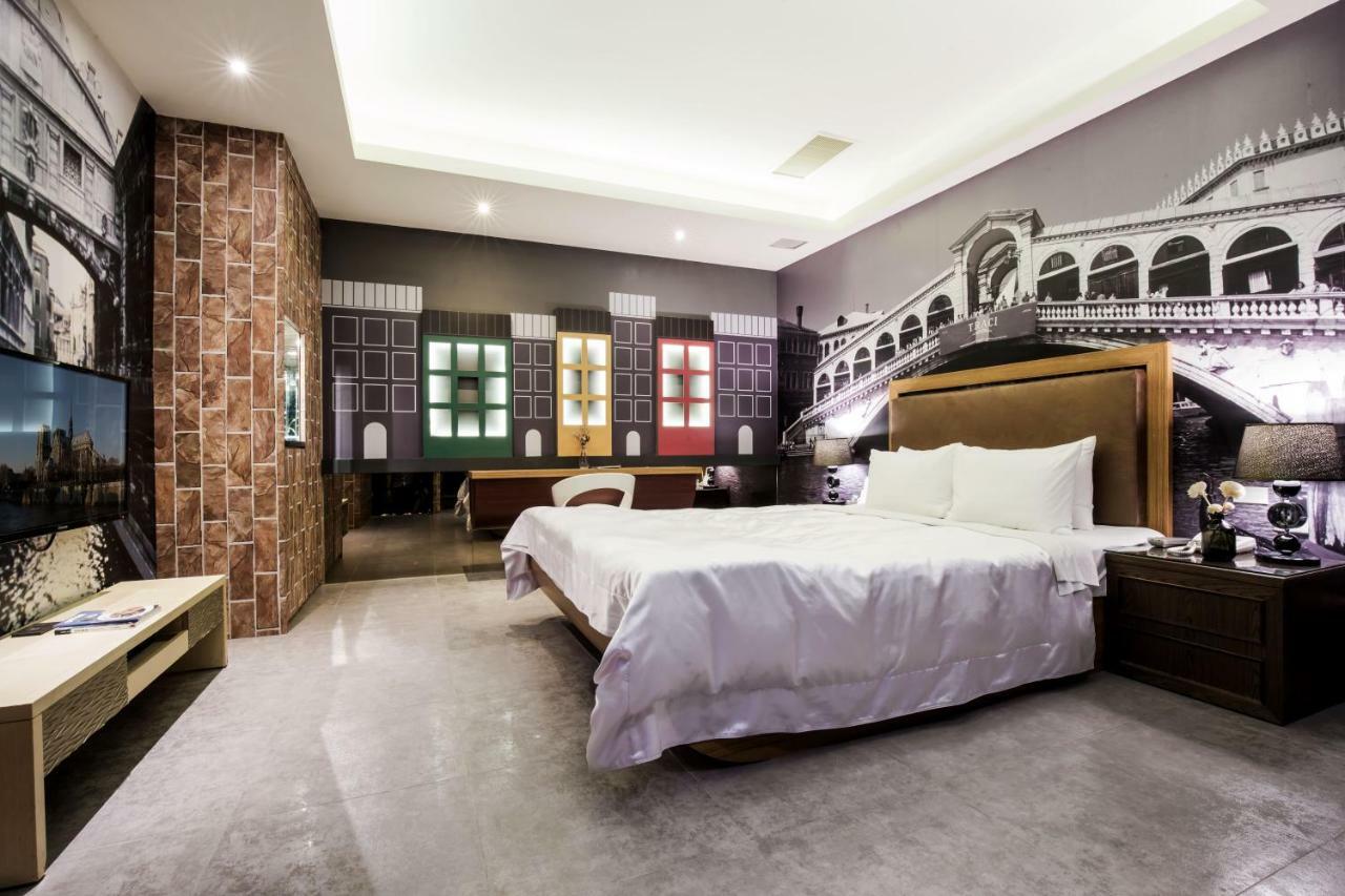 Duo Romance Hotel Kota Hualien Bagian luar foto