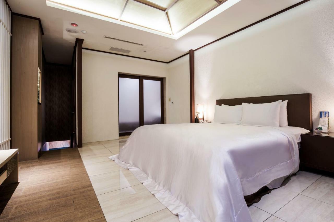 Duo Romance Hotel Kota Hualien Bagian luar foto