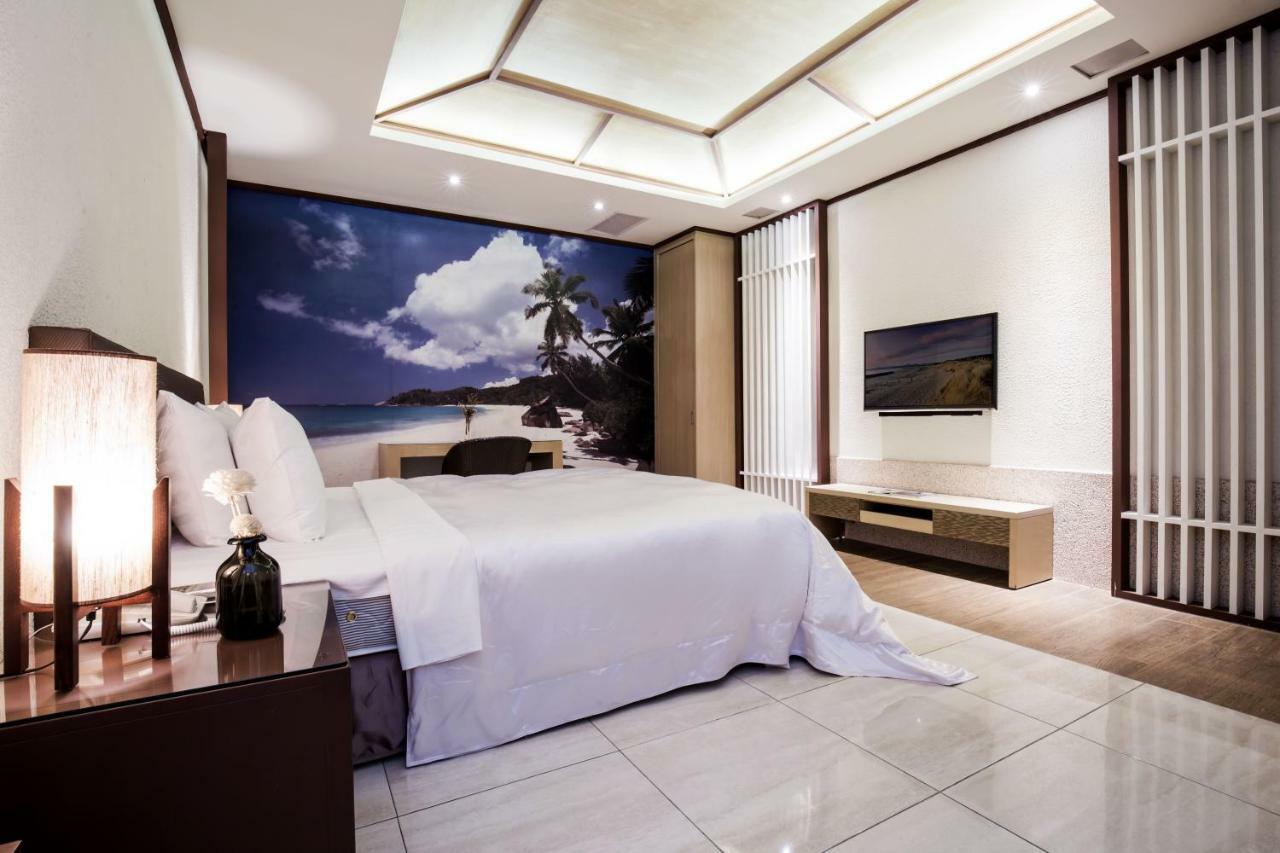 Duo Romance Hotel Kota Hualien Bagian luar foto
