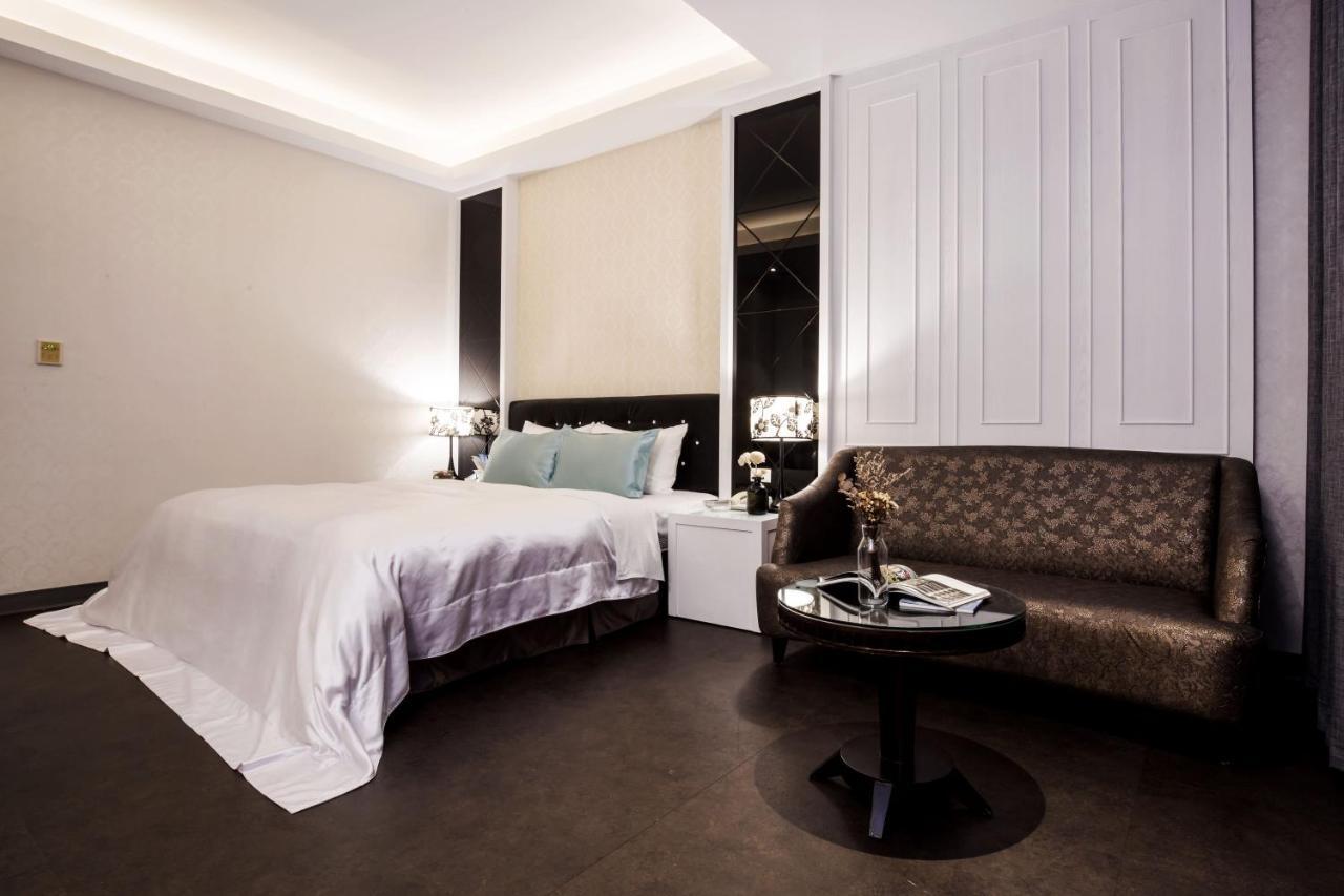 Duo Romance Hotel Kota Hualien Bagian luar foto