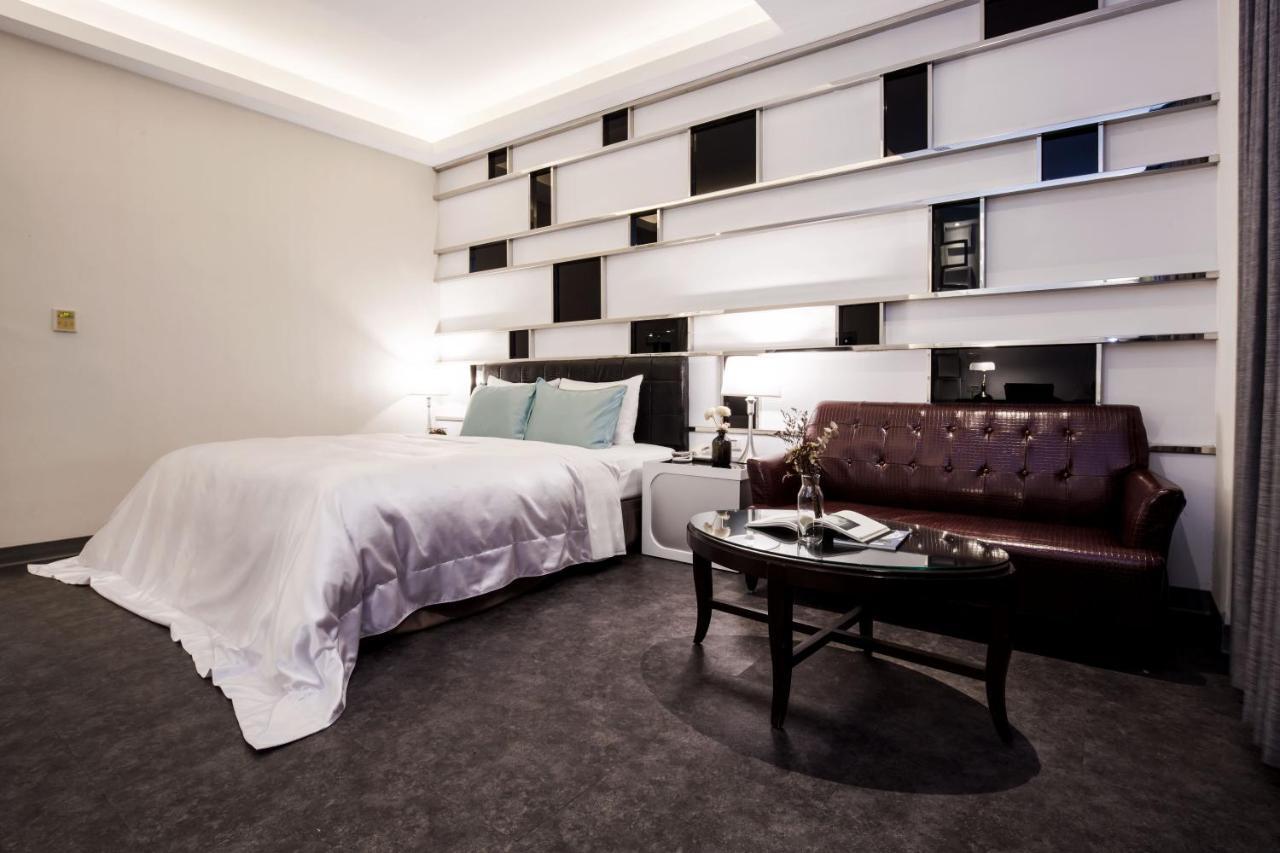 Duo Romance Hotel Kota Hualien Bagian luar foto